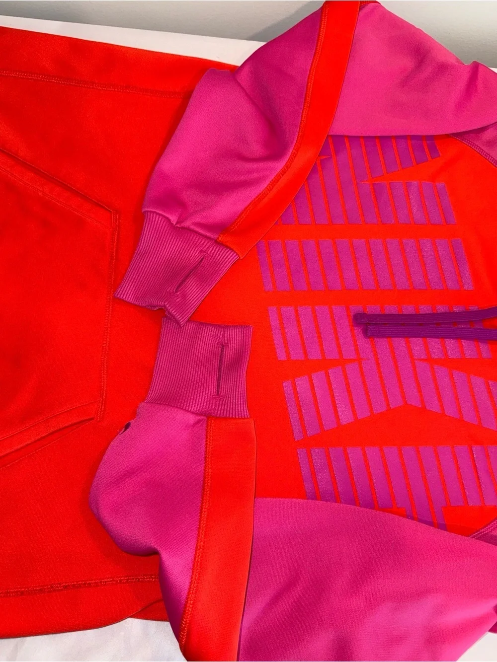 Nike Therma-Fit Women Orange & Pink Logo Pullover Hoodie Size Large